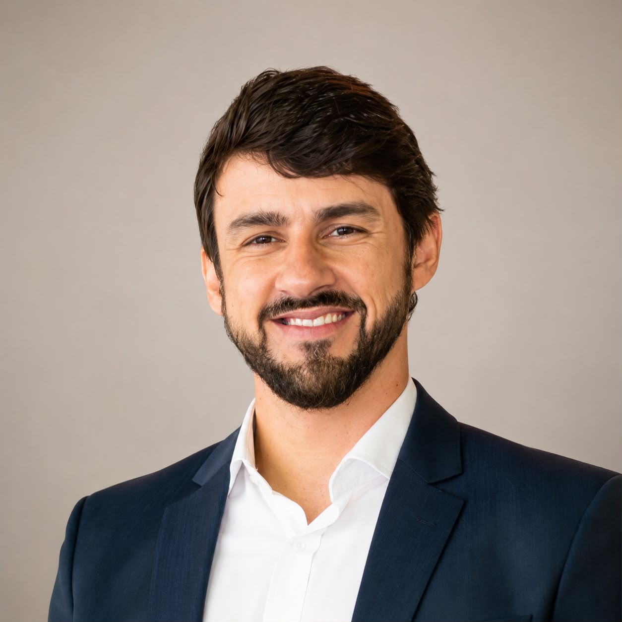 Dr. Caio Reinoso de Abreu, ginecologista e obstetra