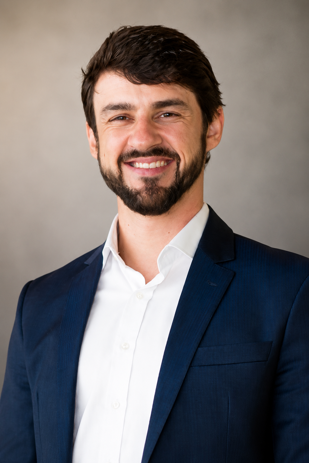Dr. Caio Reinoso de Abreu, ginecologista e obstetra